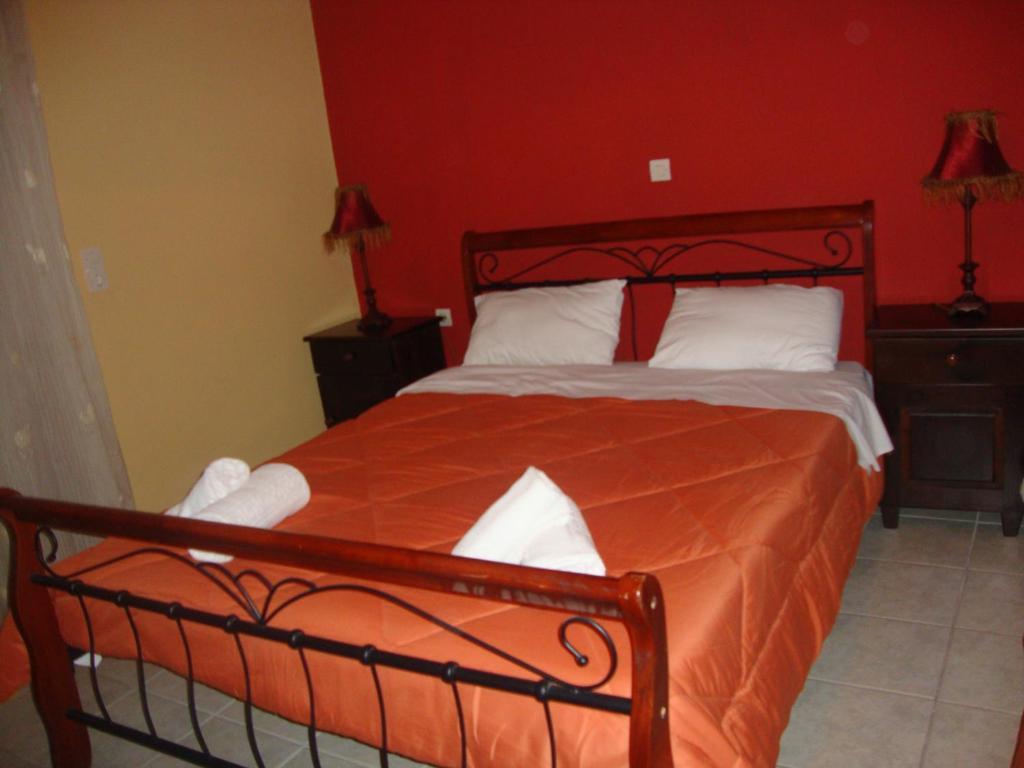Kafiona Guesthouse Pírgos Dhiroú Oda fotoğraf