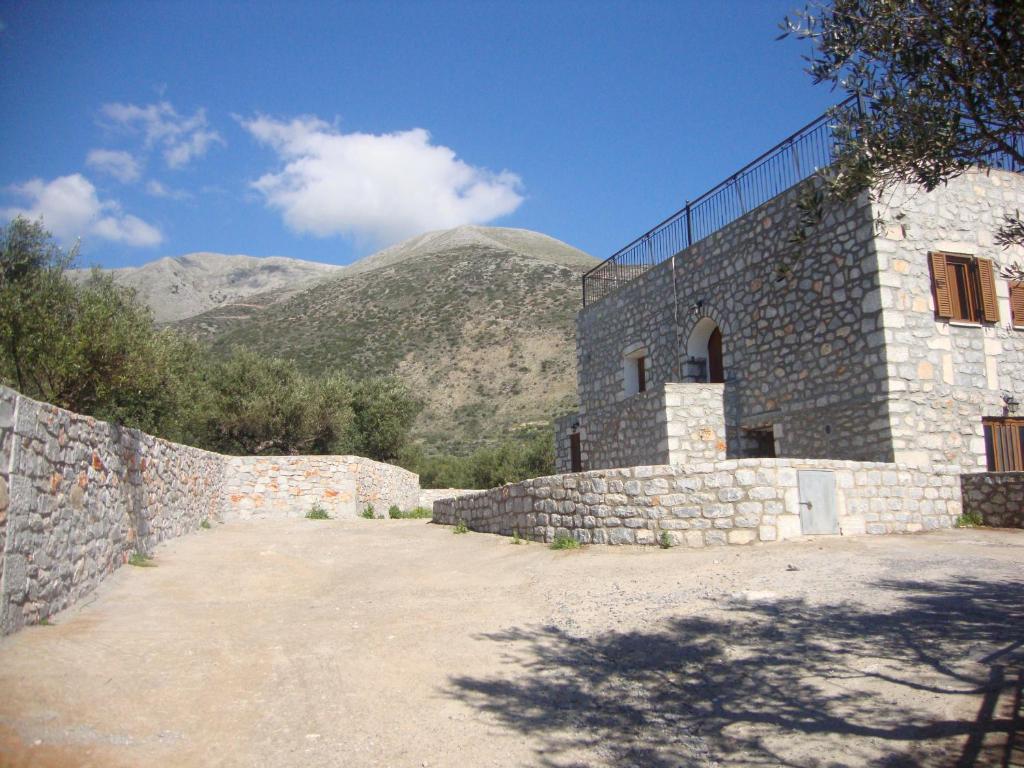 Kafiona Guesthouse Pírgos Dhiroú Dış mekan fotoğraf